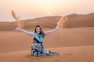 Astuces d’Été : Pour maximiser votre foulard multifonction