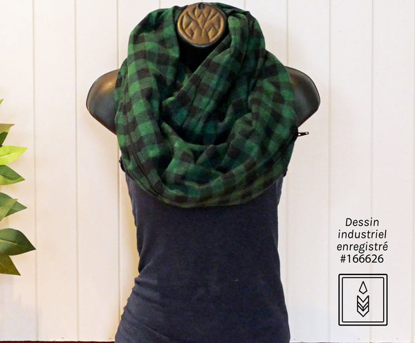 Winter scarf in green and black checkered flannel for women