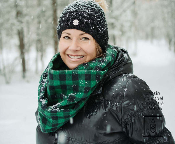 Winter scarf in green and black checkered flannel for women