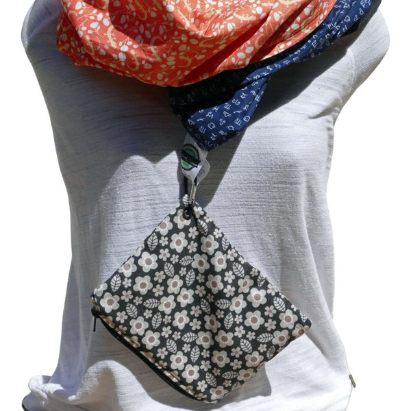 Petite pochette pour foulard multifonction