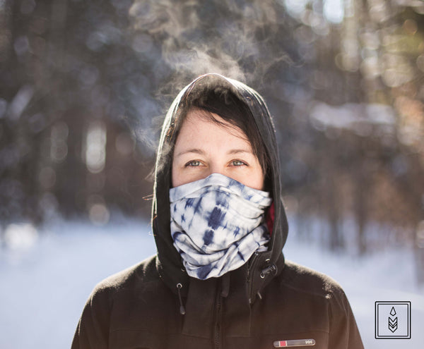 Tuque avec trou en bambou bleue et blanche