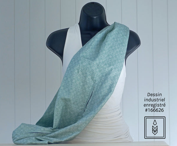 Gray-blue scarf with rosette patterns