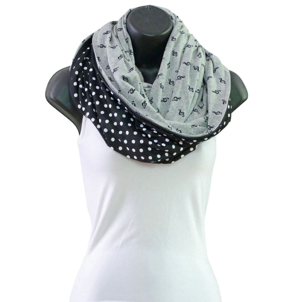 Foulard infini en bambou gris aux motifs de clés de sol