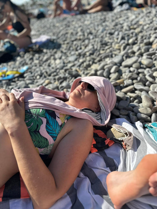 Foulard infini bleu en mousseline – léger, fluide et parfait pour l’été en mouvement