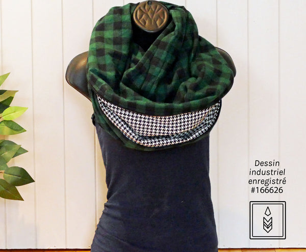 Winter scarf in green and black checkered flannel for women