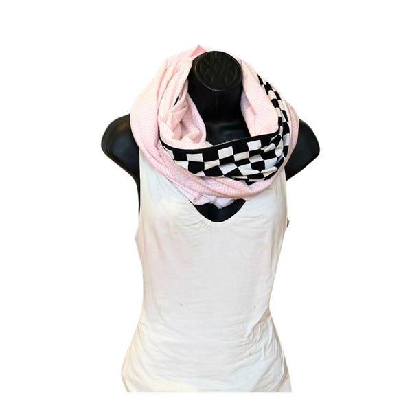 Winter flannel scarf with pink and white chevron pattern