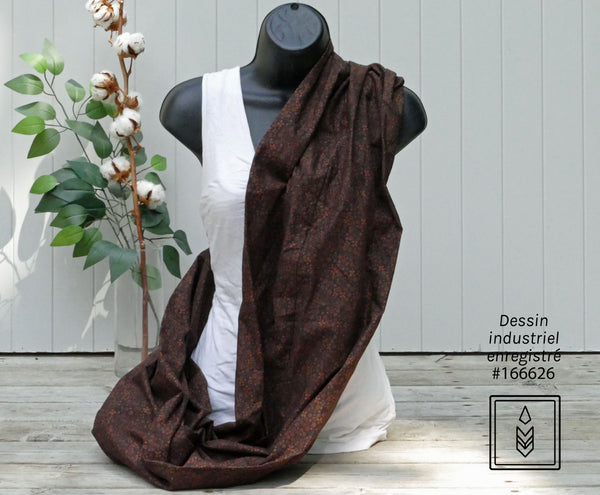 Foulard brun fleuri