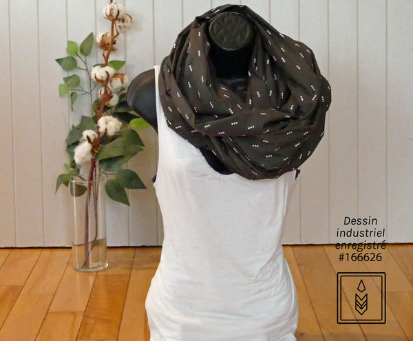 Foulard charcoal aux motifs de flèches