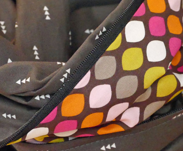 Foulard charcoal aux motifs de flèches