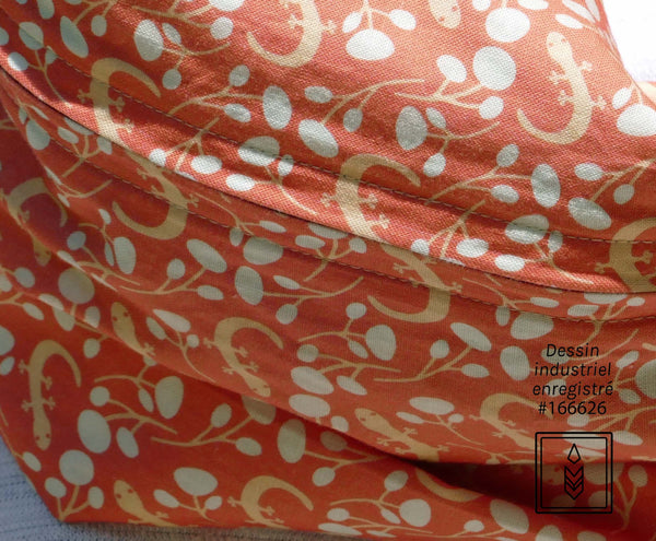 Foulard corail aux motifs de salamandres