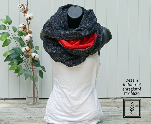 Foulard noir fleuri