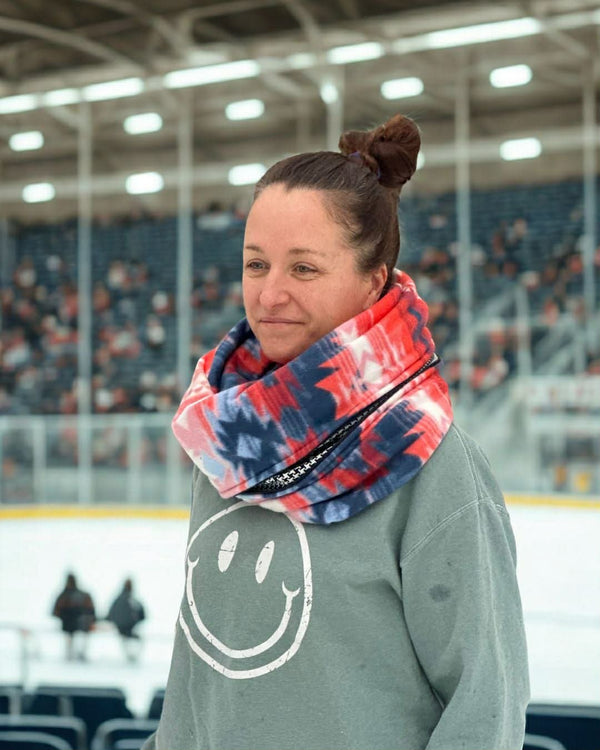 Foulard multifonction 5-en-1 en polar – l’indispensable des ‘’hockey moms’’