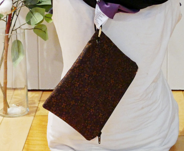 Petite pochette pour foulard multifonction