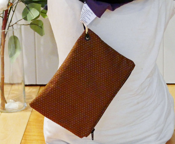 Petite pochette pour foulard multifonction