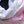 Foulard infini blanc à motifs pompons – pratique, doux et pensé pour les mamans on the go