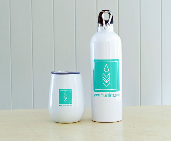 Insulated bottle with carabiner