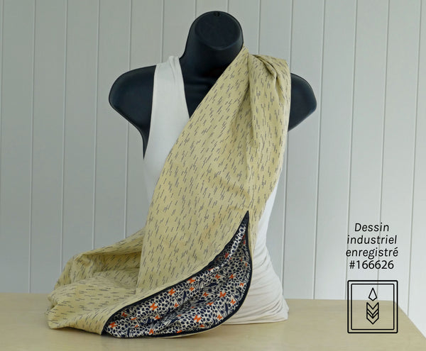 Beige infinity scarf with arrows patterns
