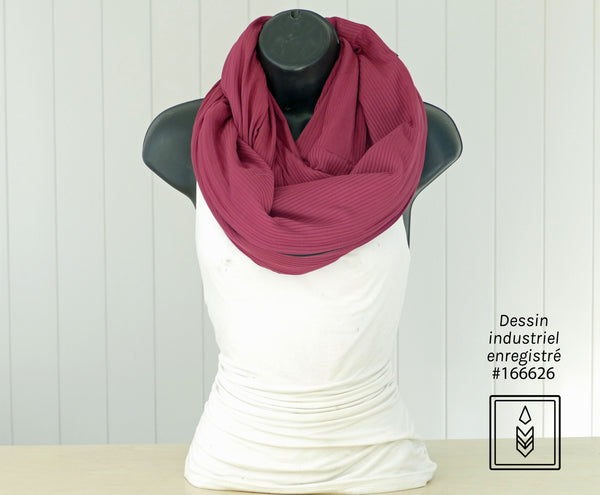 Foulard infini en bambou côtelé rouge framboise